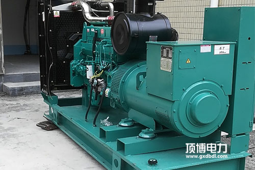 潤(rùn)滑油可以混淆使用嗎，柴油機(jī)用的與汽油機(jī)有什么不同？