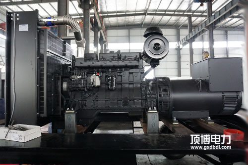 工業(yè)柴油發(fā)電機(jī)組購買指南,買什么發(fā)電機(jī)好？